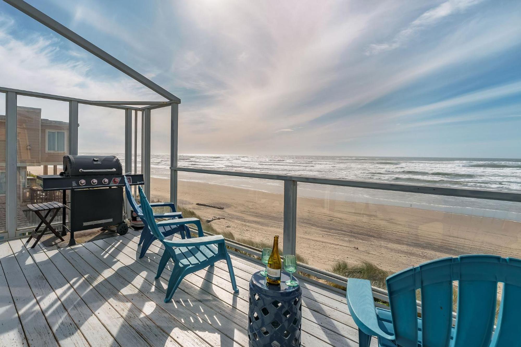 Steps From The Beach! Hottub, $1M Ocean View, Deck Waldport Dış mekan fotoğraf